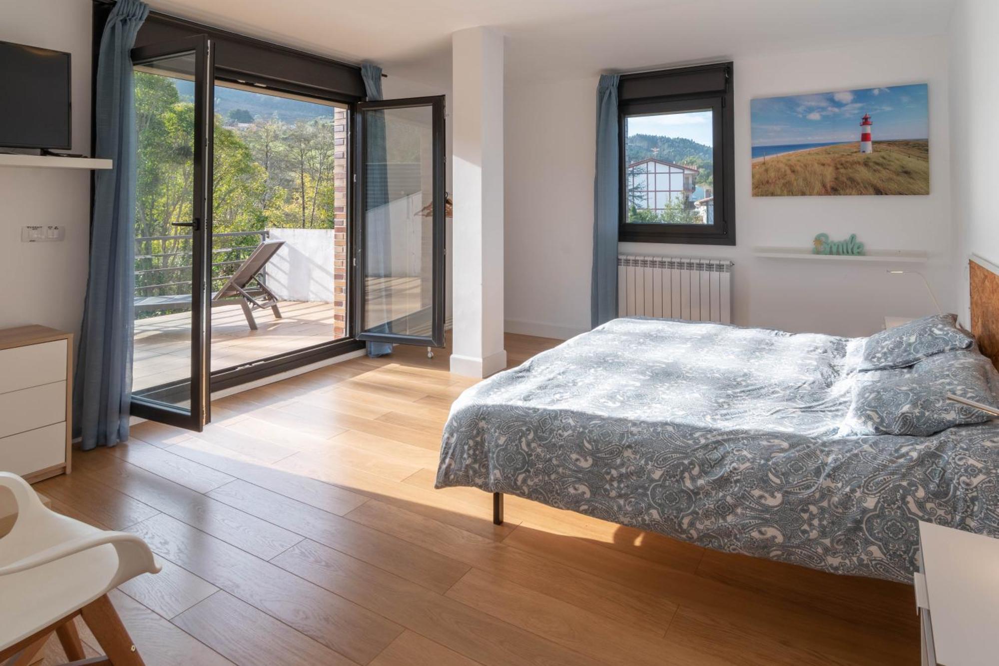 Laga Blue Surf Villa Ibarrangelu Eksteriør billede